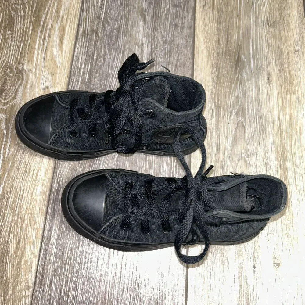 Converse Kids Youth US Size 11 All Star Chuck Taylor Black High Tops 3S121 Shoes